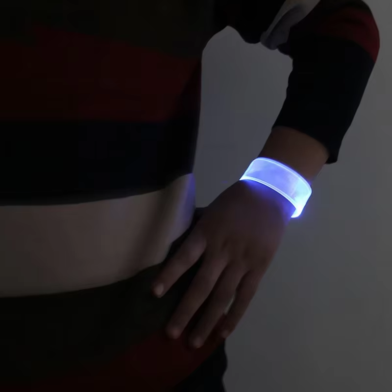 20/100/500 قطعة سوار مضيئة LED - مراجعة Outdoor Lighting Event وسعره